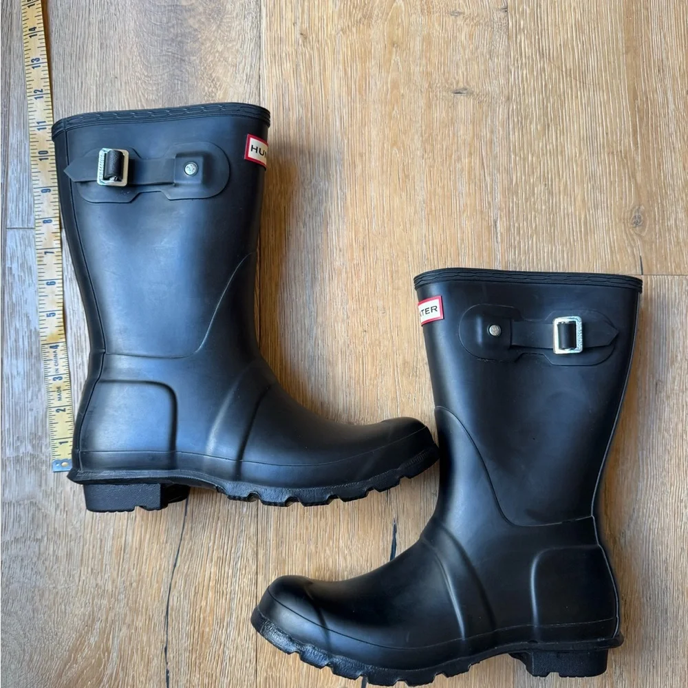 🔥NEW🔥Hunter Black Original Short Rain Bootss z8 NWOT Price Firm!